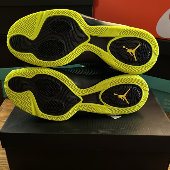 [NEW] Jordan CP3 VIII (2014) - Picture 3 of 10